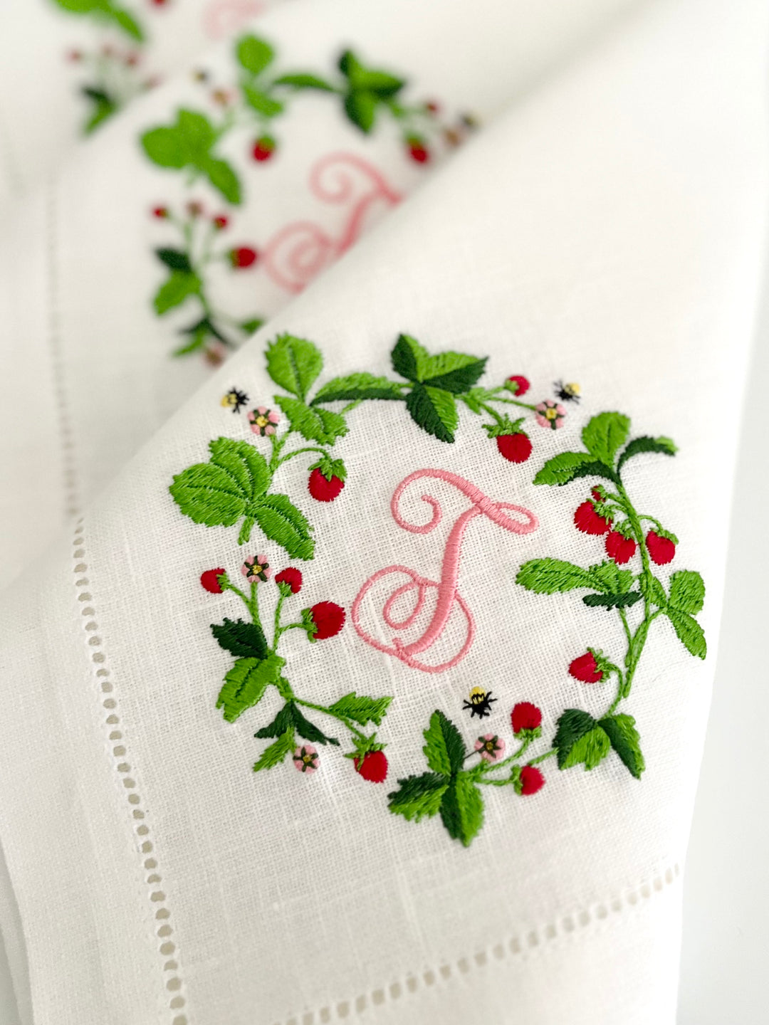 Sferra Festival Linen Hemstitch Dinner Napkins, Set of 4