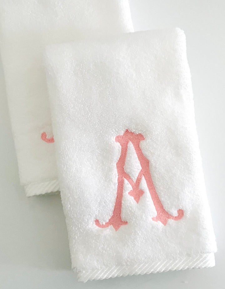 Matouk Milagro Fingertip Towel